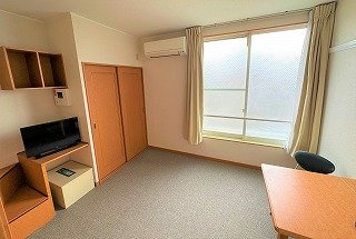 レオパレスイベリスの居間・リビング|※同タイプのお部屋の写真です（1階フローリング）