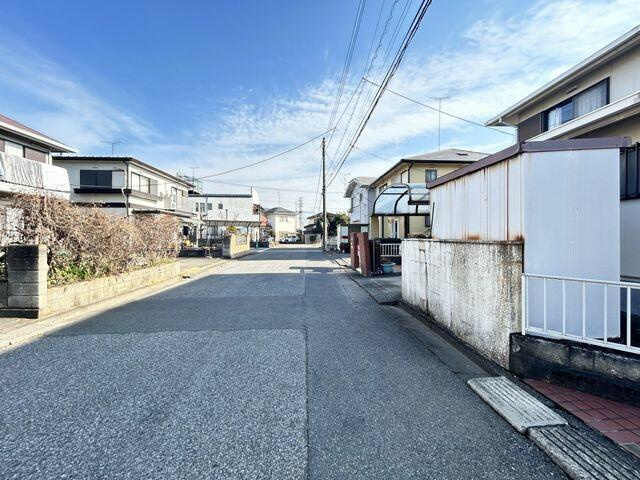 宇都宮市鶴田町　4ＳＤＫ　中古住宅の前面道路含む現地写真|フードオアシス　オ…まで1300m