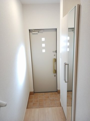 ルピナスの玄関