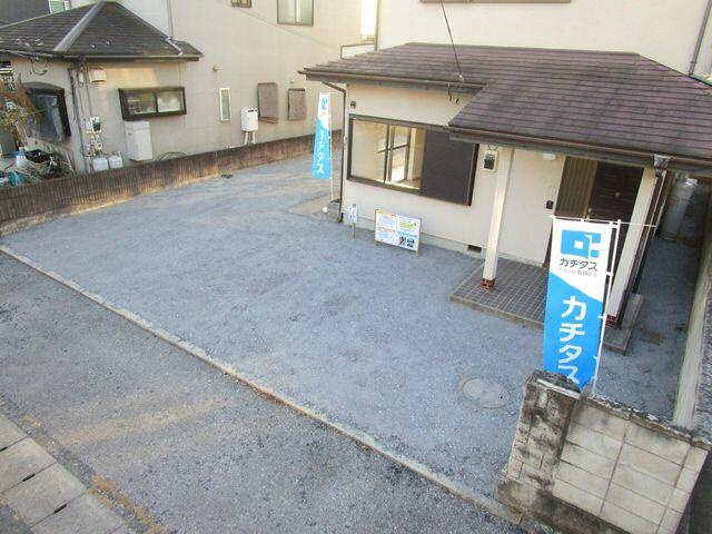 宇都宮市清原台６丁目　4ＬＤＫ　中古住宅の駐車場