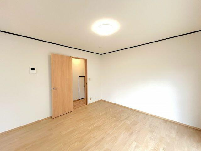 宇都宮市清原台６丁目　4ＬＤＫ　中古住宅の洋室