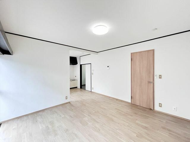 宇都宮市清原台６丁目　4ＬＤＫ　中古住宅の洋室