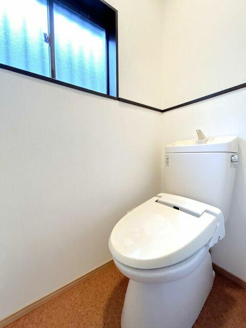 宇都宮市清原台６丁目　4ＬＤＫ　中古住宅のトイレ