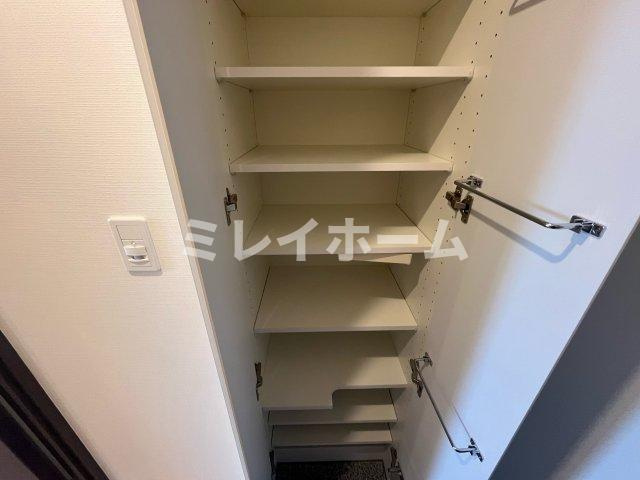 アジールコート蒲田の玄関|同建物内、別のお部屋の参考写真になります。
