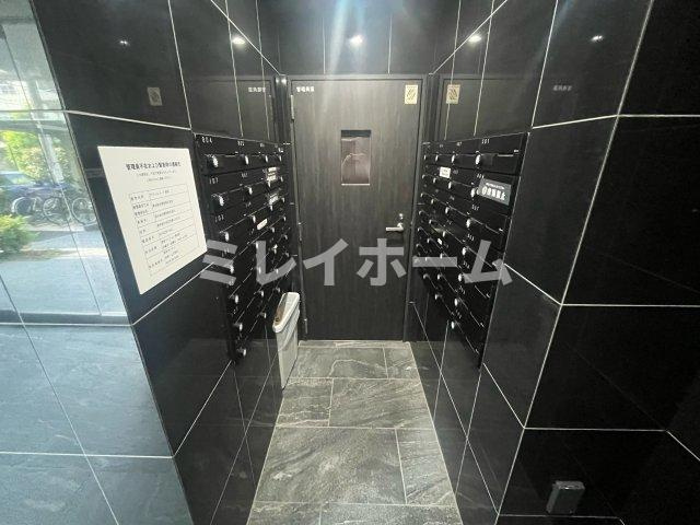アジールコート蒲田のエントランス|同建物内別のお部屋の参考写真になります。