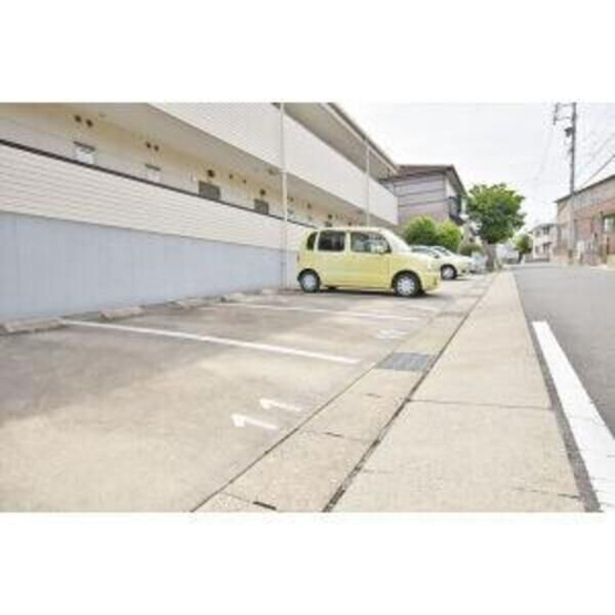 【駐車場】 | エルアンルポ平針台