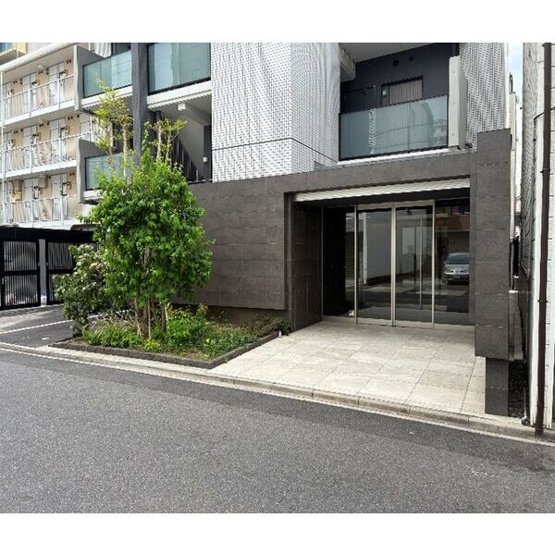 【エントランス】 | シーズンフラッツ矢場