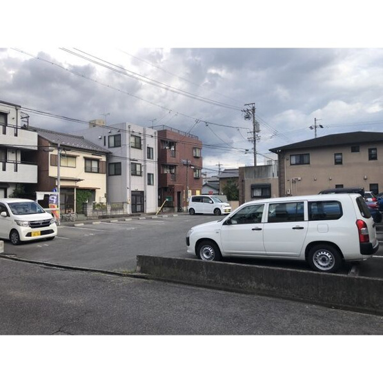 【駐車場】 | ニッシンハイツ万代