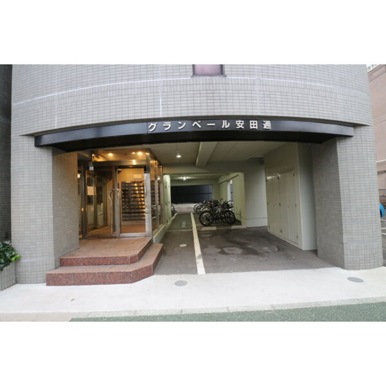 【エントランス】 | グランベール安田通