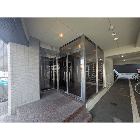 【エントランス】 | グランベール安田通