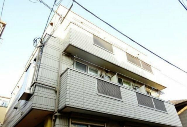 代々木パークハイムの外観