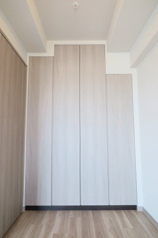 プレサンスレジェンド堺筋本町タワーの収納
