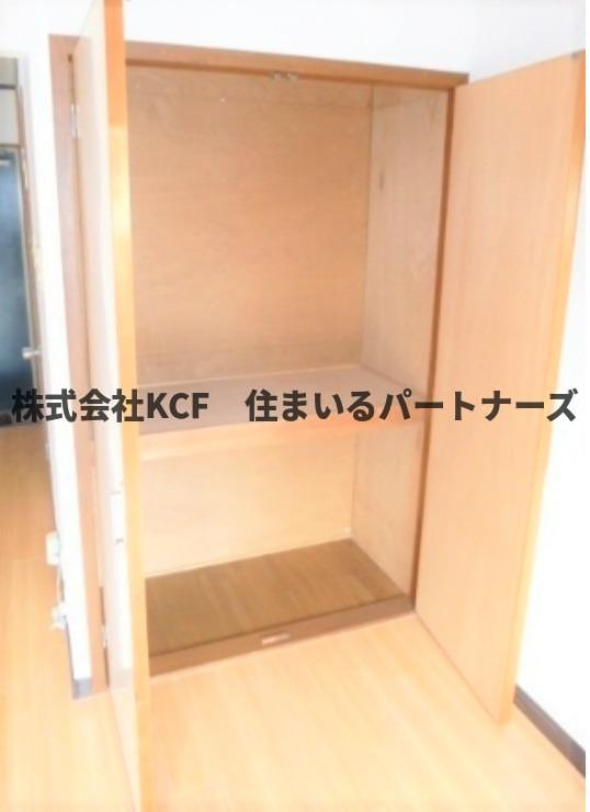 クラウンハイツの収納|便利な収納スペースです