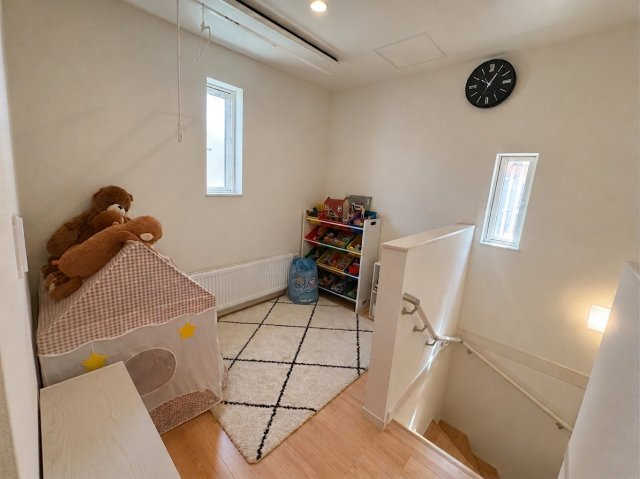 本町1条6丁目　戸建のその他|家族のライフスタイルに合わせて使えるフリースペース。室内物干し付きで、雨の日や来客時の部屋干しも便利です。