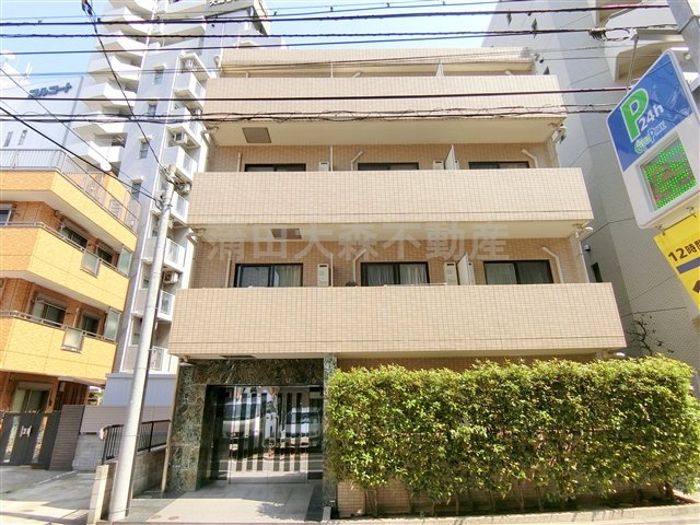 ラトゥール大森の外観|2005年1月築　RC鉄筋コンクリート造地上4階建て総戸数26戸TVモニター付オートロック宅配BOX付賃貸マンション　京急本線大森町駅近の東京都大田区大森西3丁目