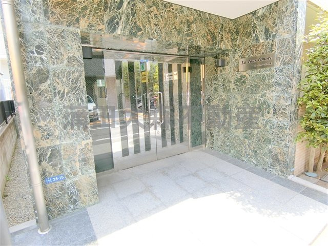 ラトゥール大森のエントランス