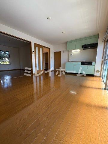 クロフトの内装|同建物内、別のお部屋の参考写真になります。