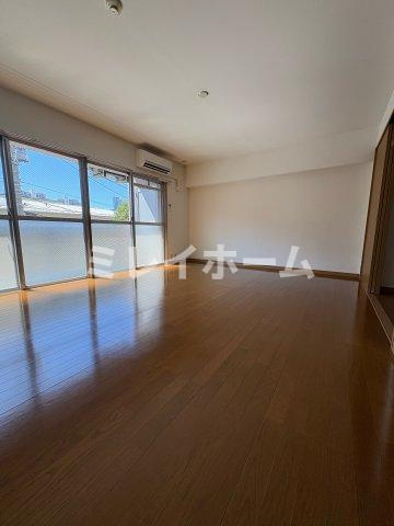 クロフトの内装|同建物内、別のお部屋の参考写真になります。
