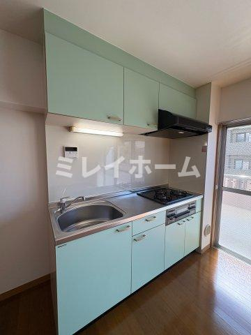 クロフトのキッチン|同建物内、別のお部屋の参考写真になります。