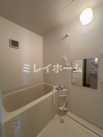 クロフトの浴室|同建物内、別のお部屋の参考写真になります。