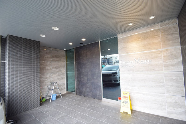【エントランス】 | グランマーレ小路駅前 | 建物の内部です