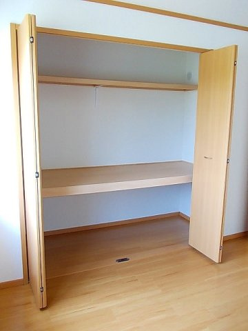 パルーデⅠの収納|こまごまとしたものを収納できそうですね