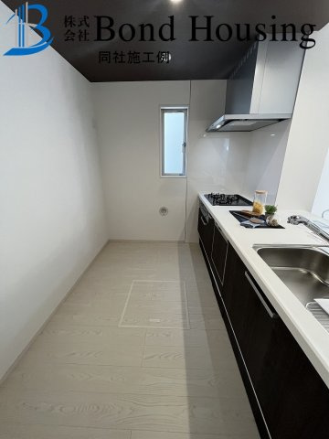 「JR魚住駅徒歩13分」「LDK19.8帖」魚住町16期　西岡　限定1棟のキッチン