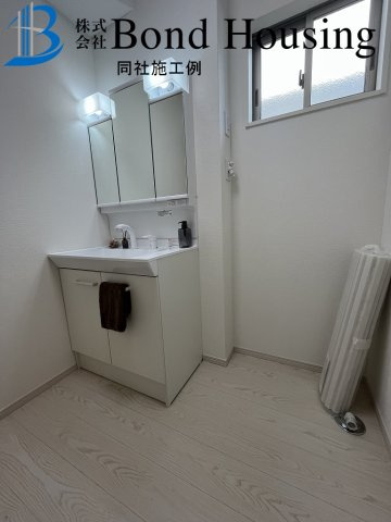 「JR魚住駅徒歩13分」「LDK19.8帖」魚住町16期　西岡　限定1棟の独立洗面台