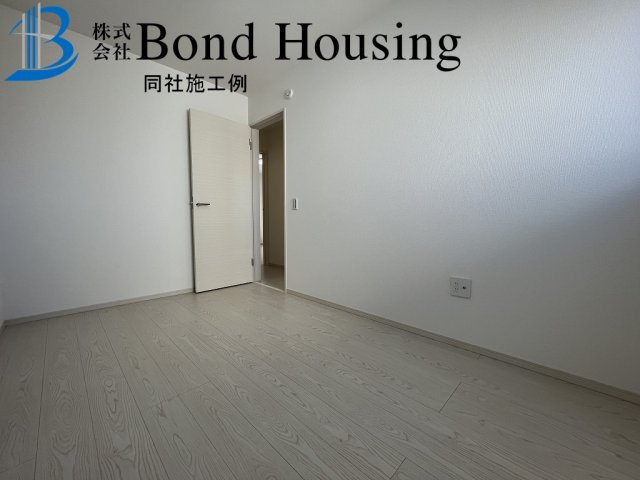 「JR魚住駅徒歩13分」「LDK19.8帖」魚住町16期　西岡　限定1棟の洋室