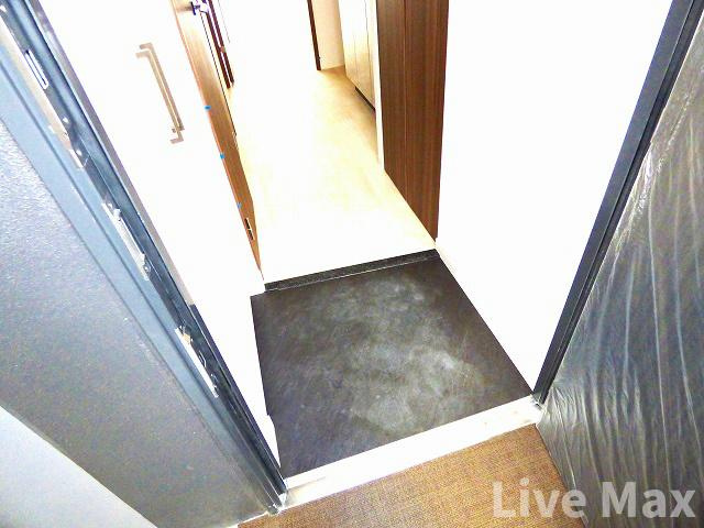 【玄関】プレサンス松屋町ファステ 