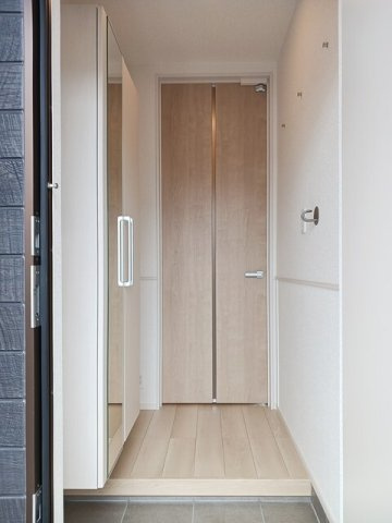 メゾン・ド・グレイスの玄関