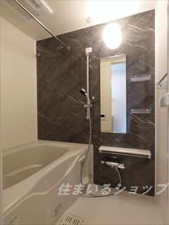 ココ　メドウ　Ⅱ　Aの浴室|追い焚き・浴室暖房乾燥機あり