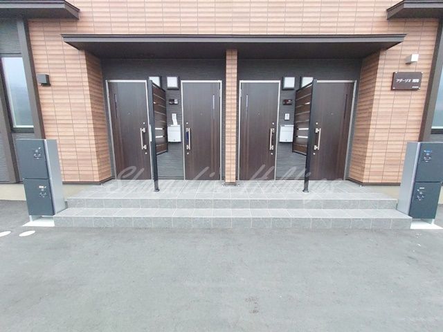 アダージオ湘南のエントランス