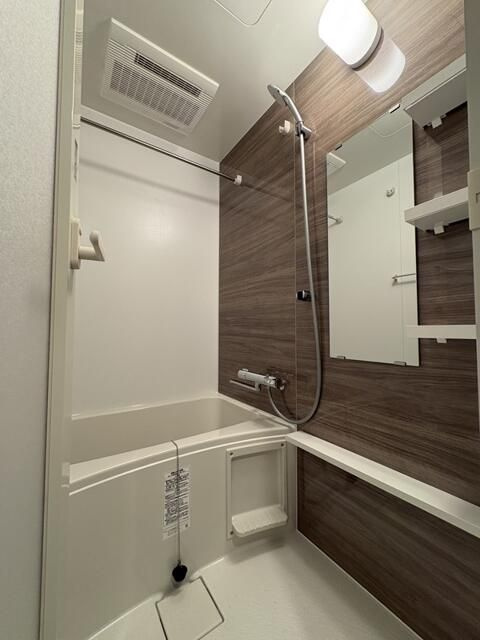 Ｓ－ＲＥＳＩＤＥＮＣＥ横濱磯子ａｌｉｚｅの浴室