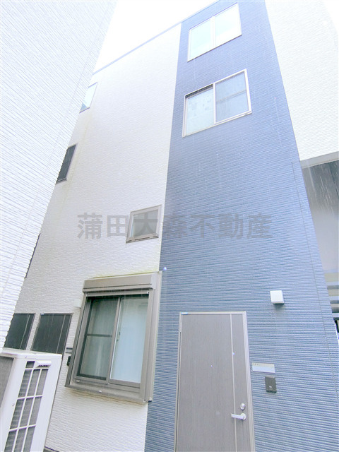 ヴィラ仲六郷の外観