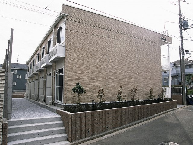 レオパレス三ッ沢上町Ⅱの外観