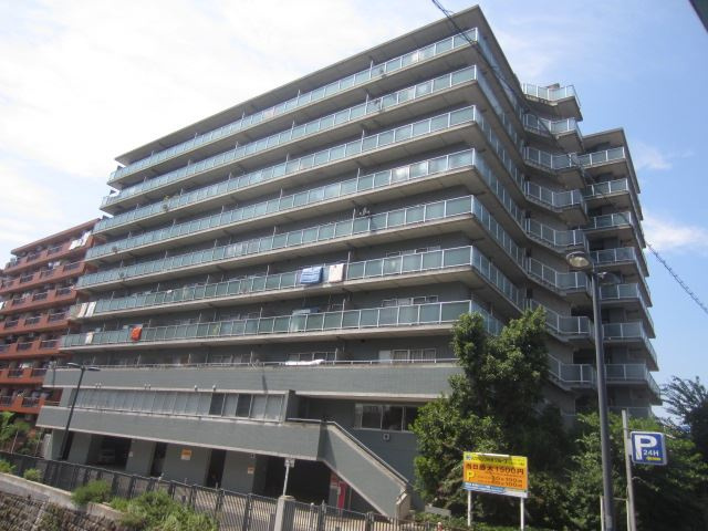 リブステージ横浜の外観