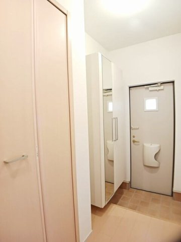 メゾンセレナーデＡの玄関|シンプルで使いやすい玄関です