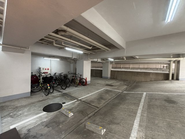 チサンマンション第２新大阪の駐車場
