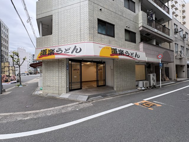 新大阪レジデンス小島の駐車場