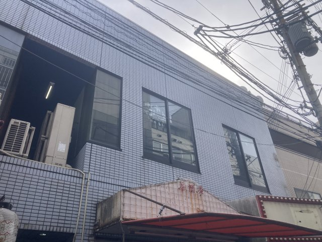 大阪市北区天神橋４丁目の店舗事務所
