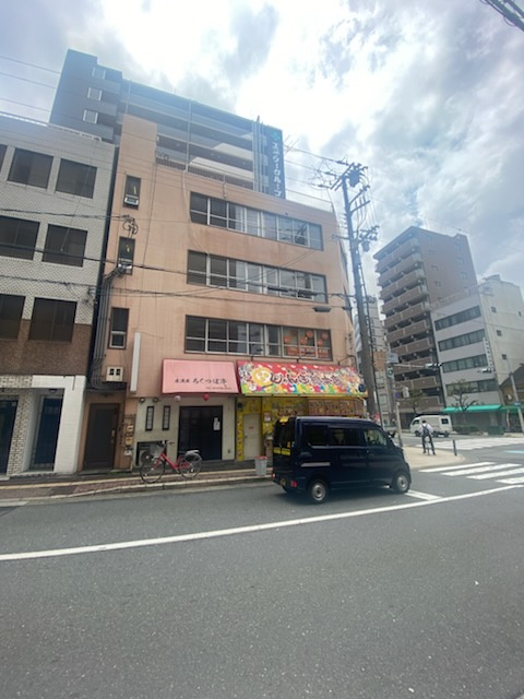 サンビル瓦町3階の外観