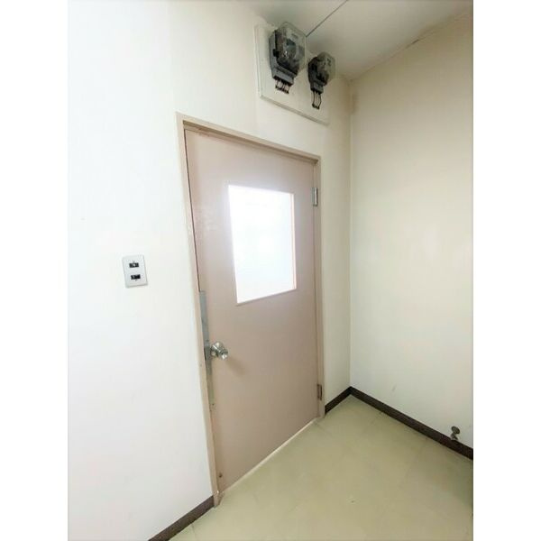 サンビル瓦町3階
