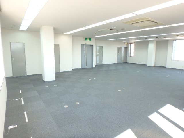 東大阪市長堂１丁目の店舗事務所の内装