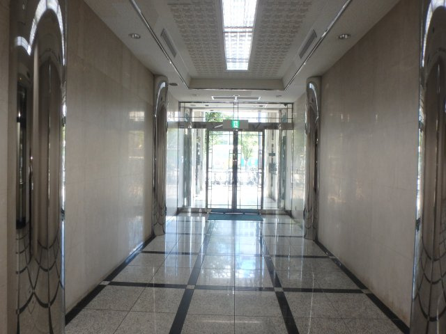 東大阪市長堂１丁目の店舗事務所のロビー