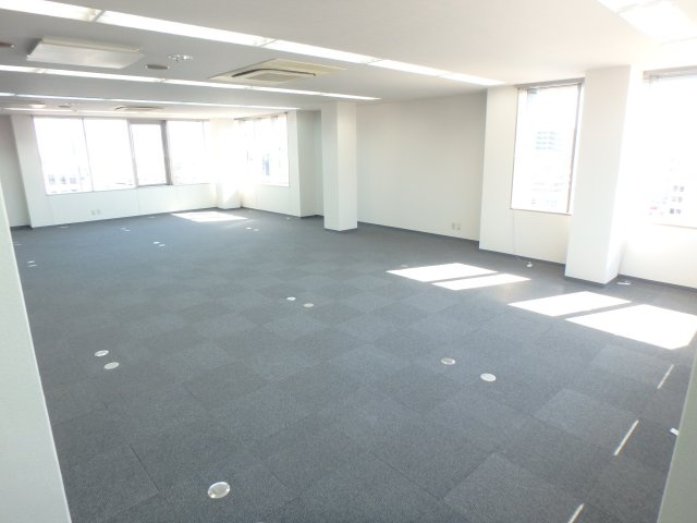 東大阪市長堂１丁目の店舗事務所の内装