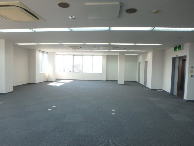 東大阪市長堂１丁目の店舗事務所の内装