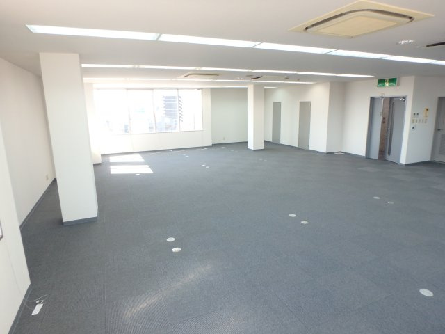 東大阪市長堂１丁目の店舗事務所の内装