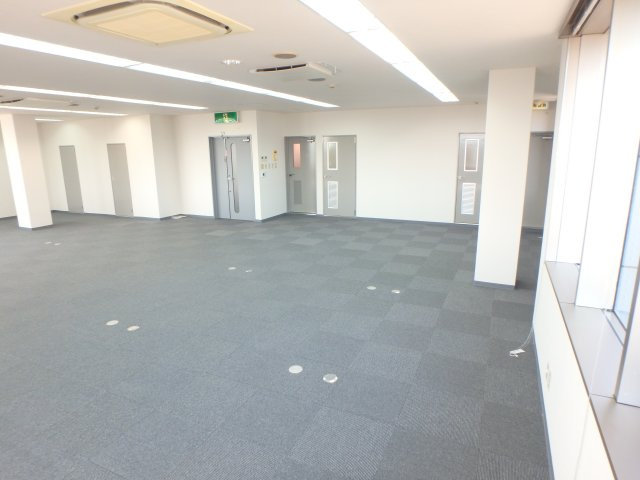東大阪市長堂１丁目の店舗事務所の内装