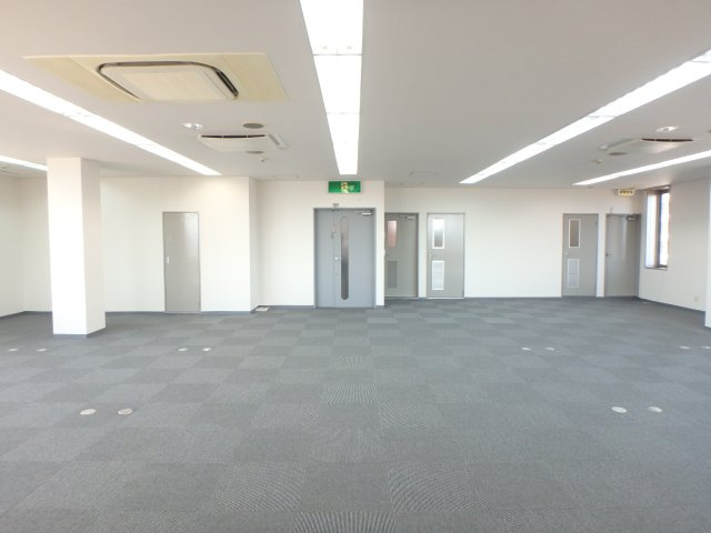 東大阪市長堂１丁目の店舗事務所の内装